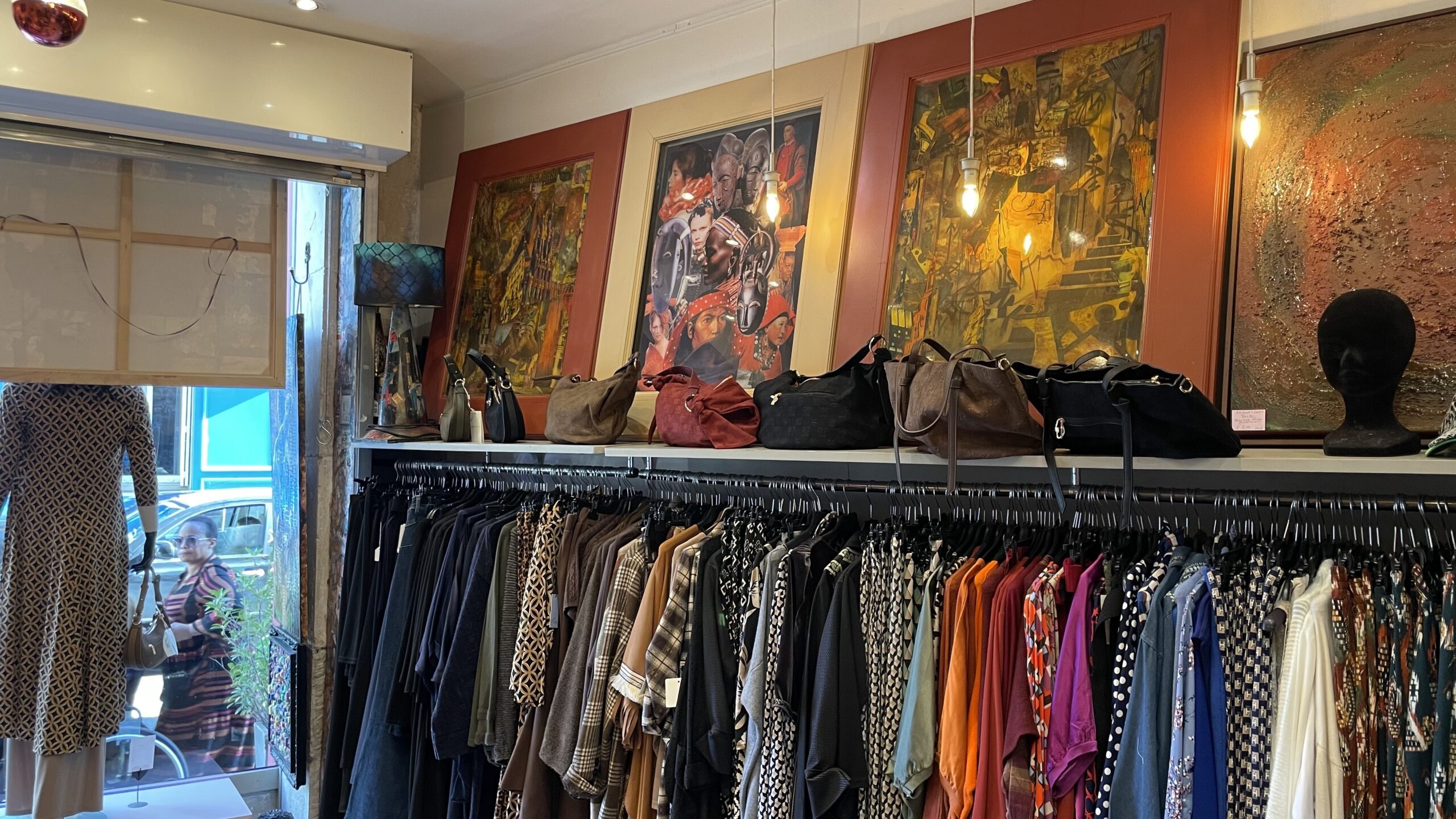 Boutique de Mira Naceri, rue Cardinet à Paris